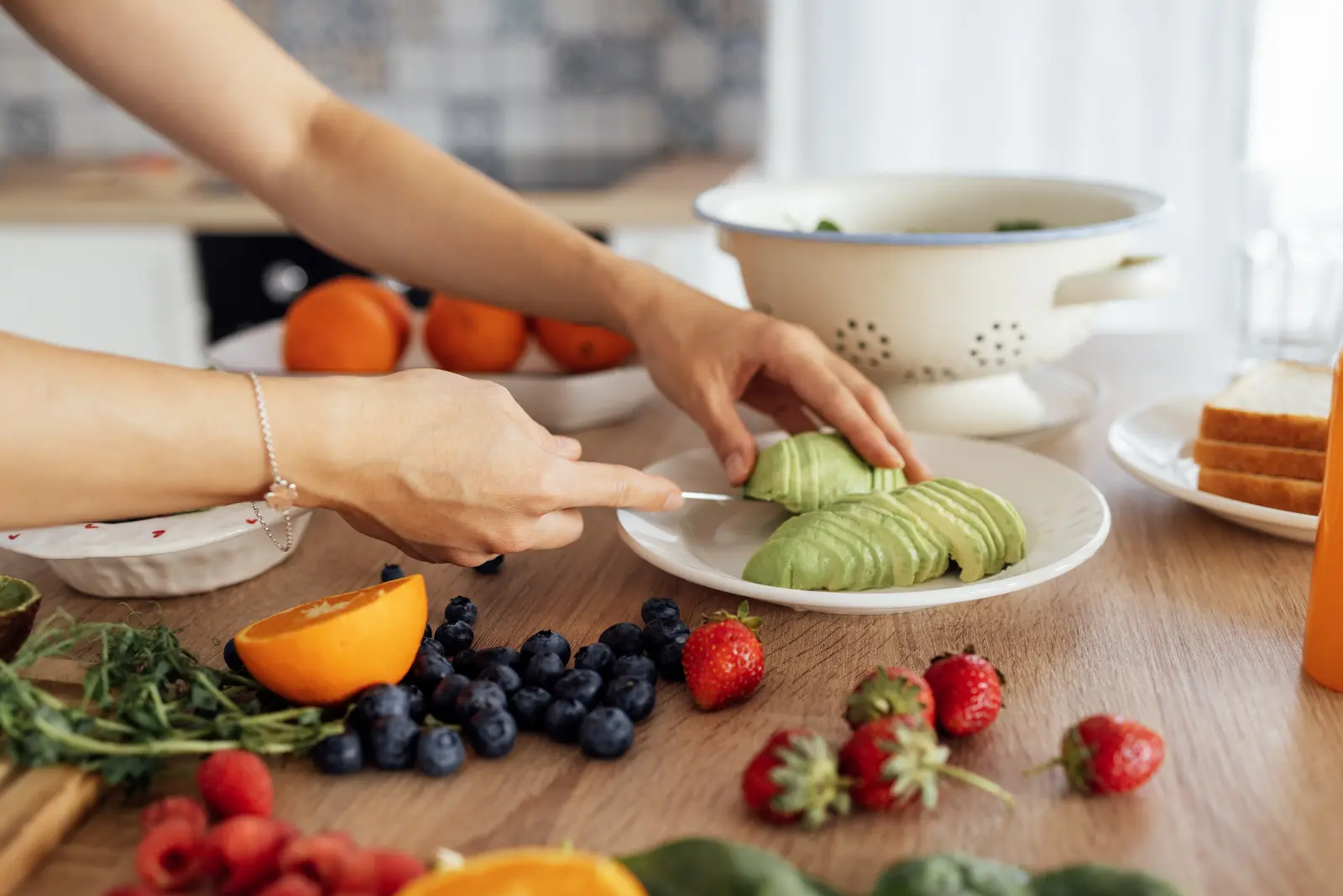 Avocado: aliat al inimii și digestiei, dar cu măsură