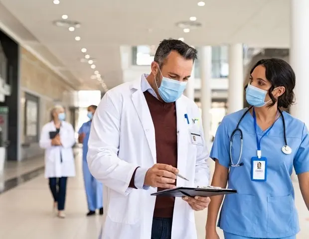 Muncitorii comunitari sanitar: punți între pacienți și sistemul medical