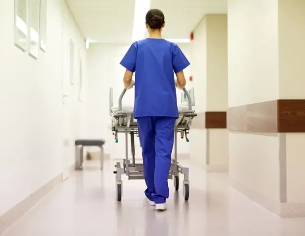 Chiuvetele din spitale pot fi ascunzătoruri pentru supergermeni, arată studii