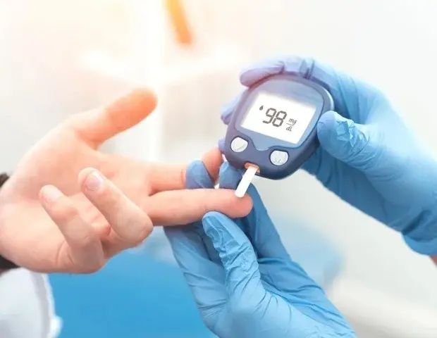 Dormir prea mult poate crește riscul de boală renală la diabetici