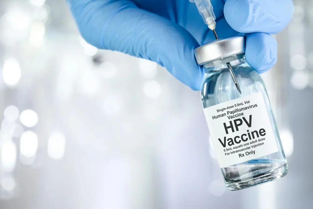 Pericolul HPV la bărbați: România are cele mai mici rate de vaccinare din Uniunea Europeană