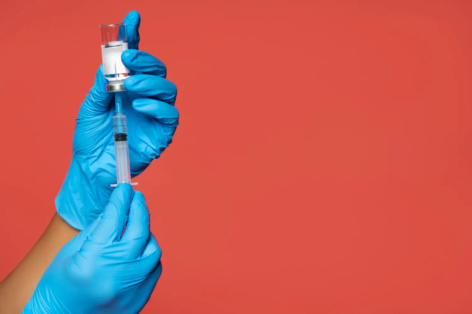 Vaccinul personalizat reduce la jumătate riscul de recidivă în cazul cancerului de piele